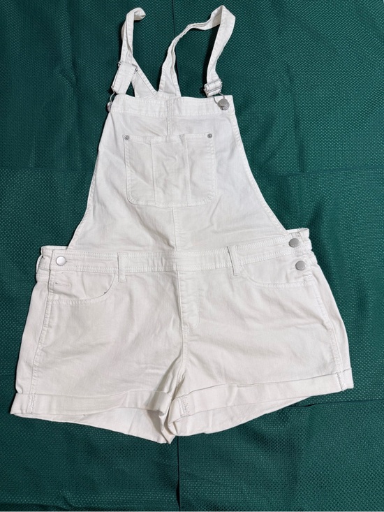 No Boundaries Denim - No Boundaries White Denim Short Overalls - Size XL (15-17) - EUC